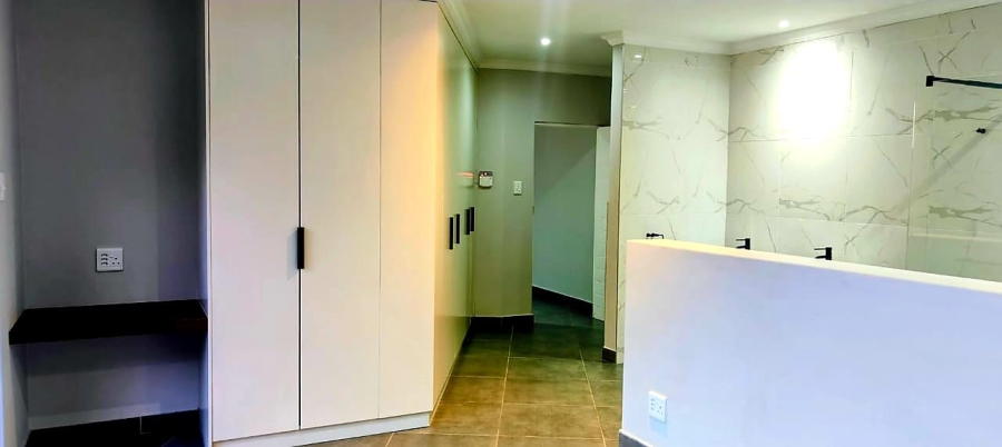 4 Bedroom Property for Sale in Blue Bend Eastern Cape